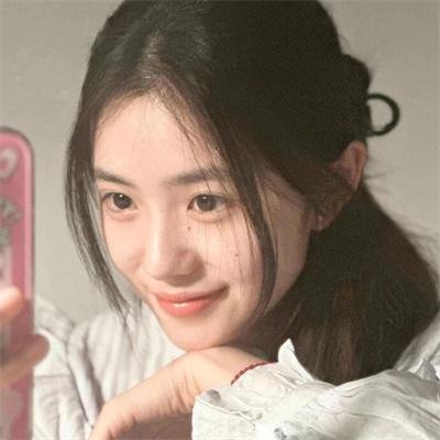 轻轻拂过